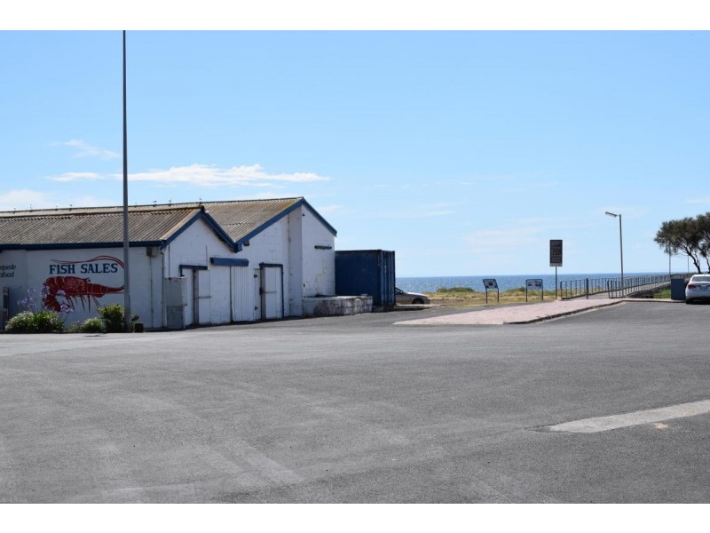 Lots 100 and 102 Marine Parade, Kingston Se SA 5275
