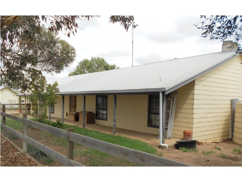 32 Milne Street, Bordertown SA 5268
