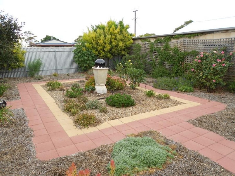 16 Showground Parade, Keith SA 5267