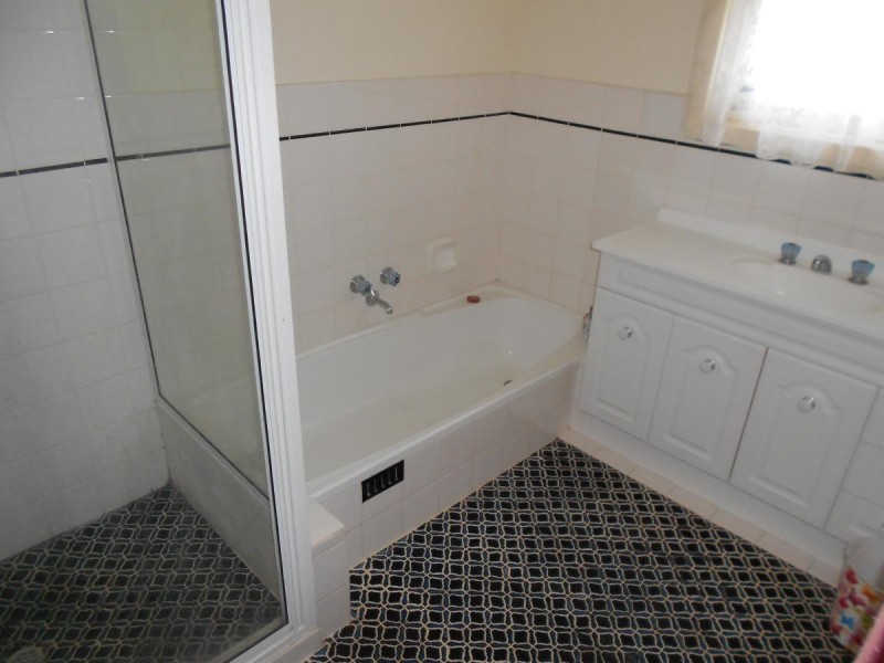 21 Pigeon Flat Rd, Bordertown SA 5268