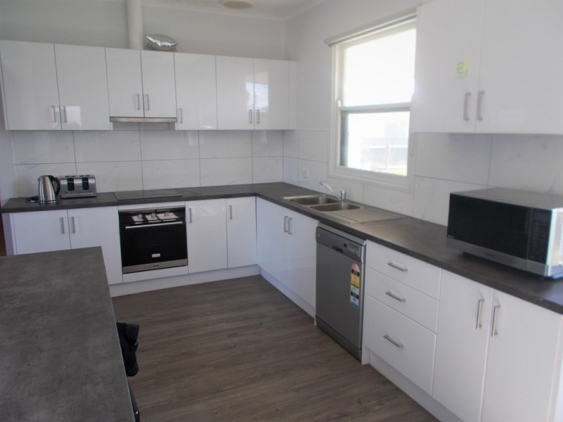 6 Devon Terrace, Pinnaroo SA 5304