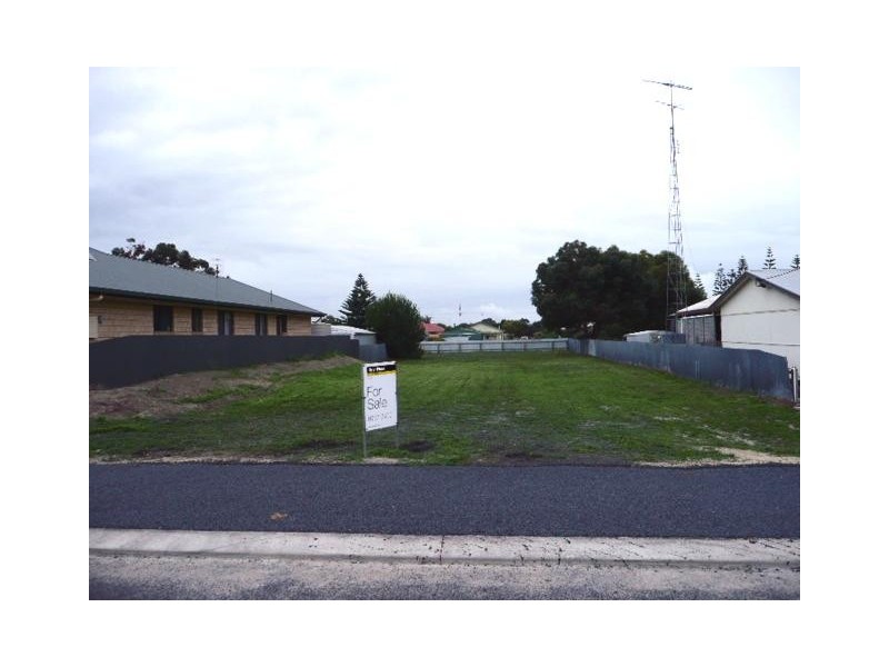 18 Strickland Street, Kingston Se SA 5275