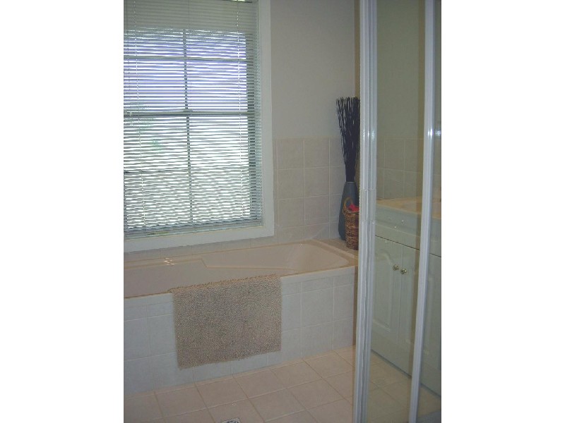 12 Barrowman Drive, Kingston Se SA 5275