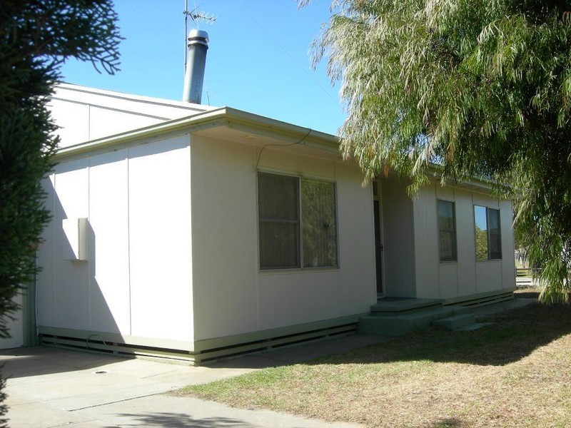 2 Acraman Street, Kingston Se SA 5275