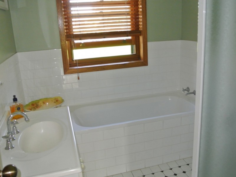 80 Cooke Street, Kingston Se SA 5275