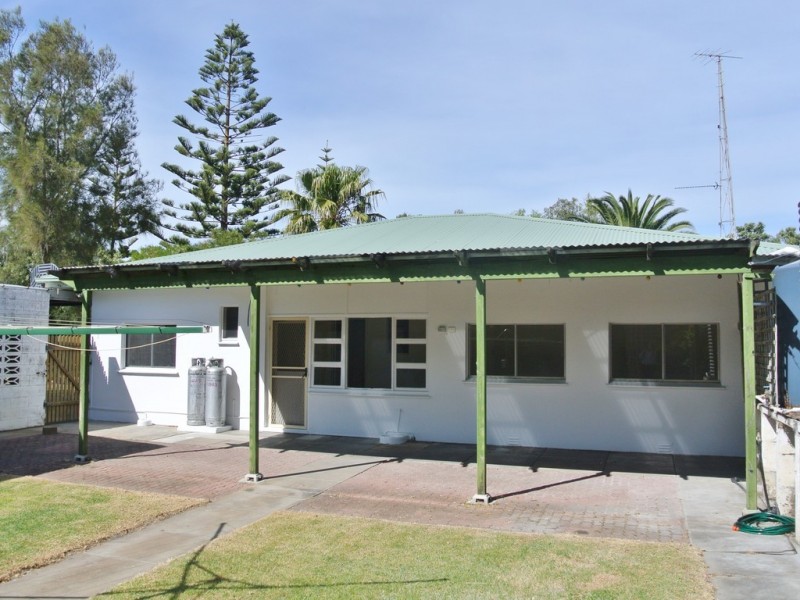 4 Charles Street, Kingston Se SA 5275