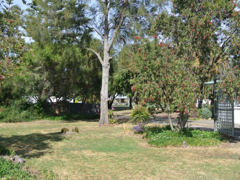 4 Charles Street, Kingston Se SA 5275