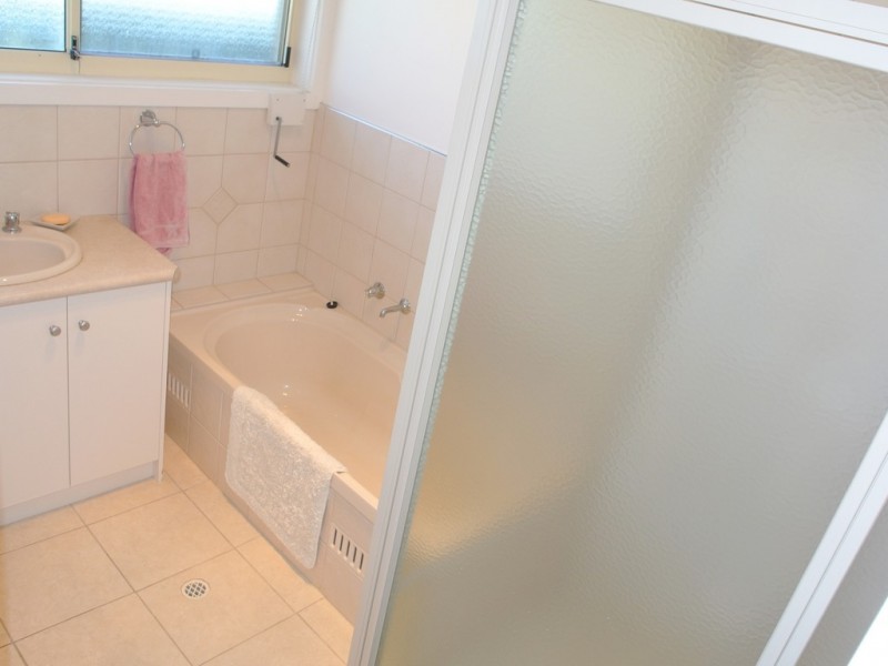 64 Marine Parade, Kingston Se SA 5275