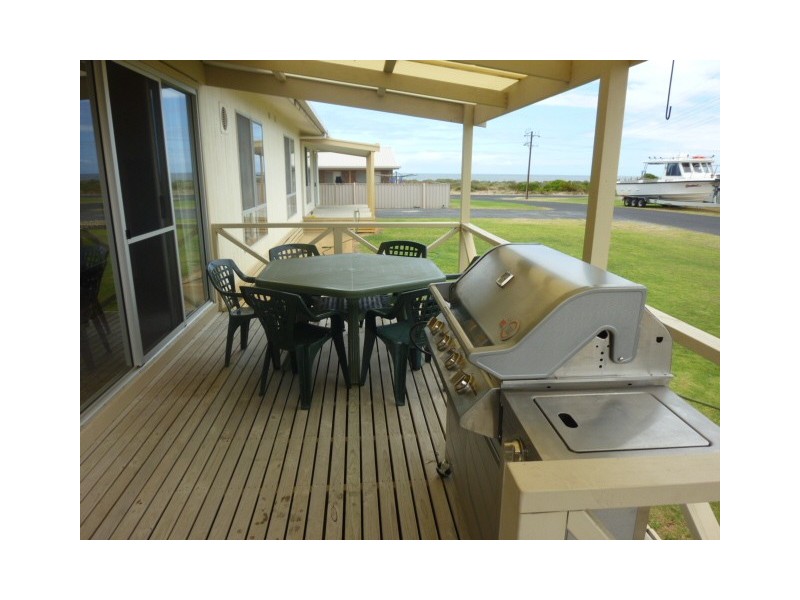 153 Cooke Street, Kingston Se SA 5275