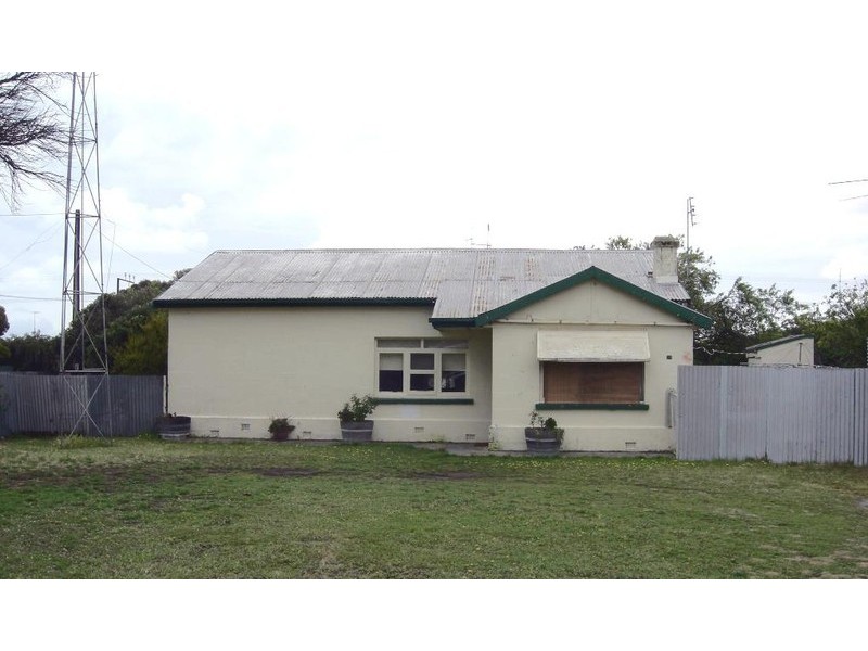 16 Clarke Street, Kingston Se SA 5275