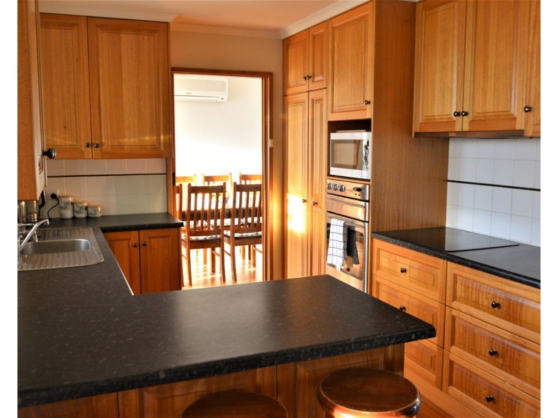 76 Agnes Street, Kingston Se SA 5275