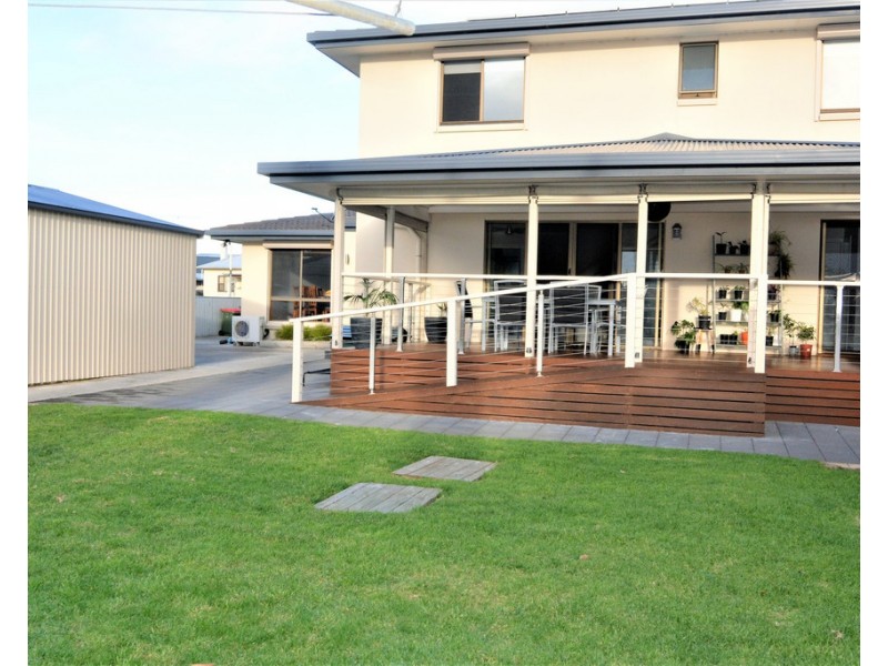 76 Agnes Street, Kingston Se SA 5275