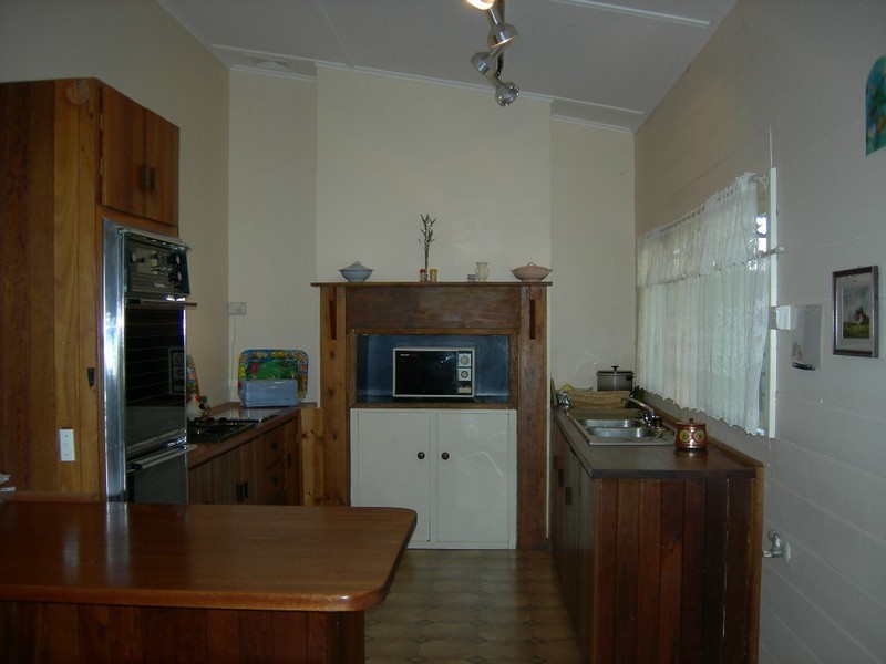 16 Charles Street, Kingston Se SA 5275