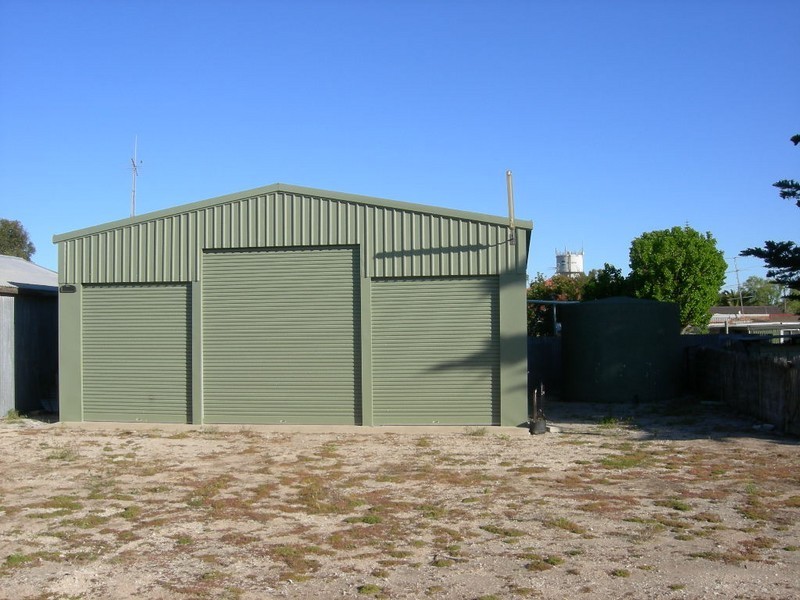 16 Charles Street, Kingston Se SA 5275