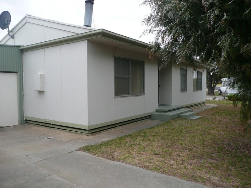 2 Acraman Street, Kingston Se SA 5275