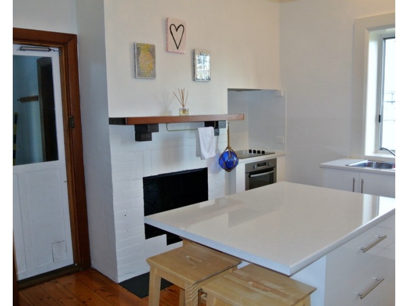 14  Marine Parade, Kingston Se SA 5275