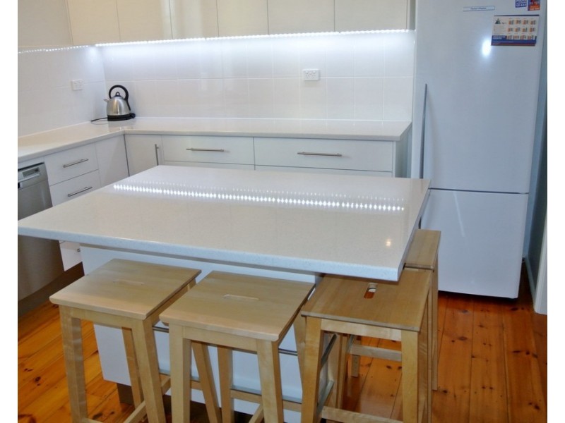 14  Marine Parade, Kingston Se SA 5275