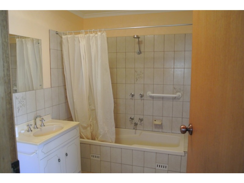 2/19 Cooke Street, Kingston Se SA 5275