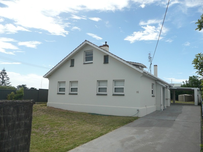 16 McFarlane Street, Kingston Se SA 5275