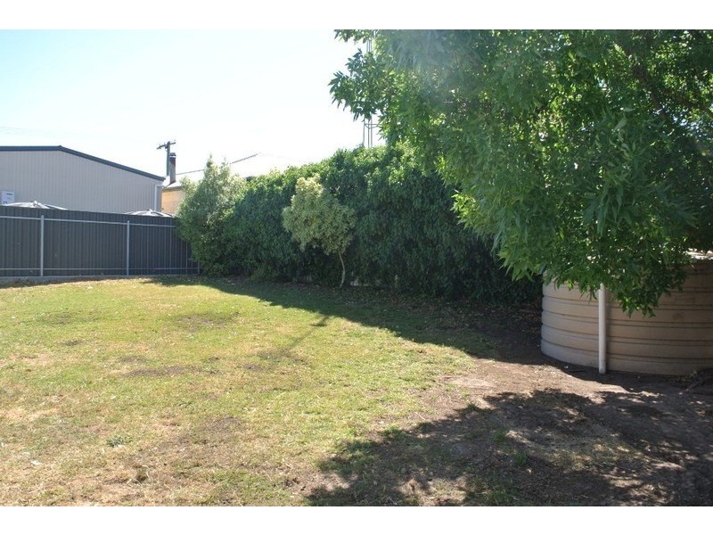 16 McFarlane Street, Kingston Se SA 5275