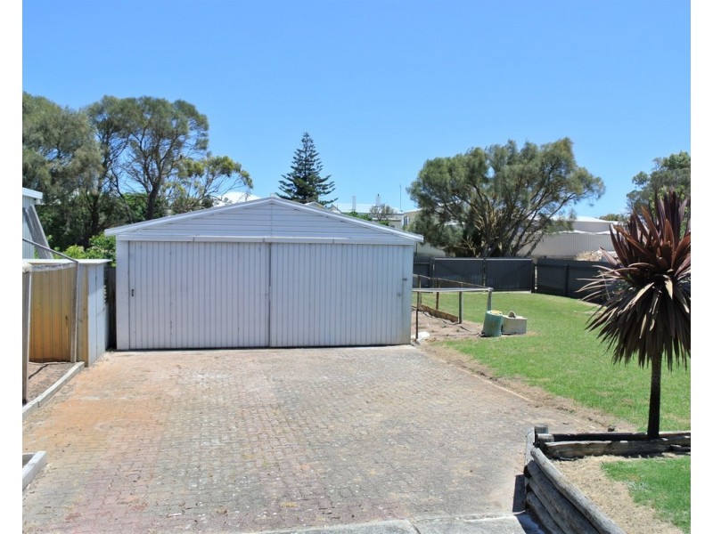 37 Cooke Street, Kingston Se SA 5275