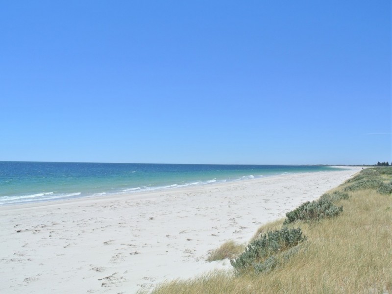 77 Marine Parade, Kingston Se SA 5275