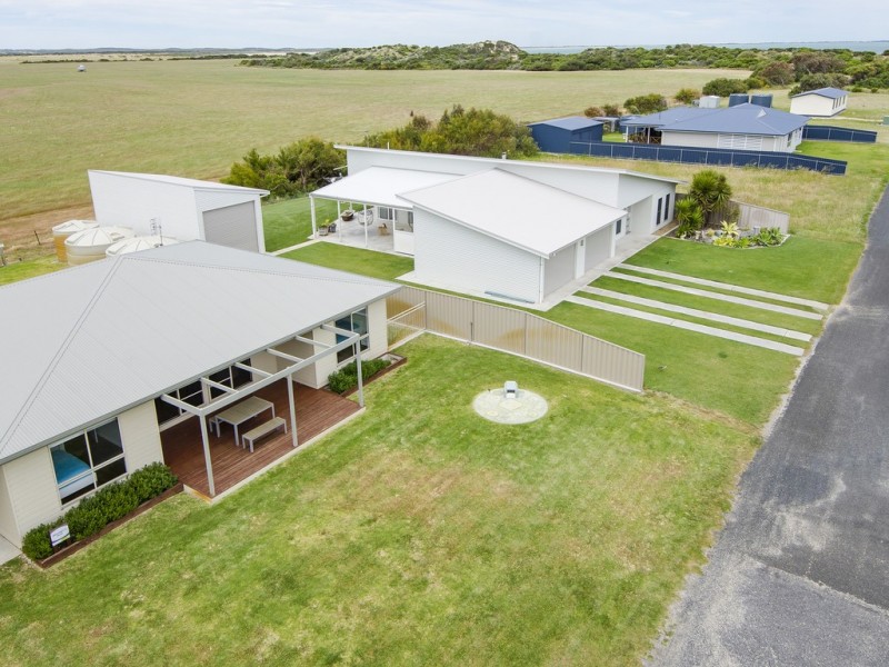 13 Sail Street, Boatswain Point SA 5275