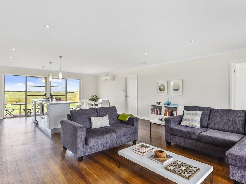 13 Sail Street, Boatswain Point SA 5275