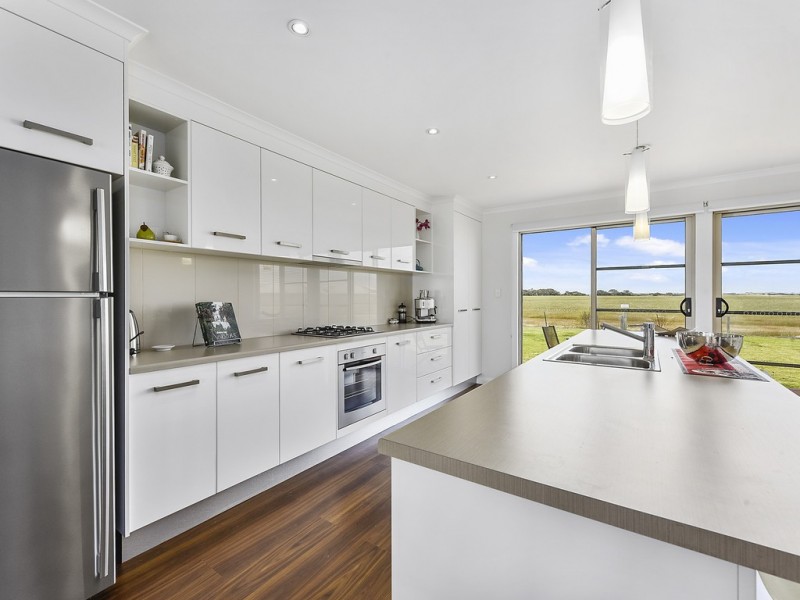 13 Sail Street, Boatswain Point SA 5275