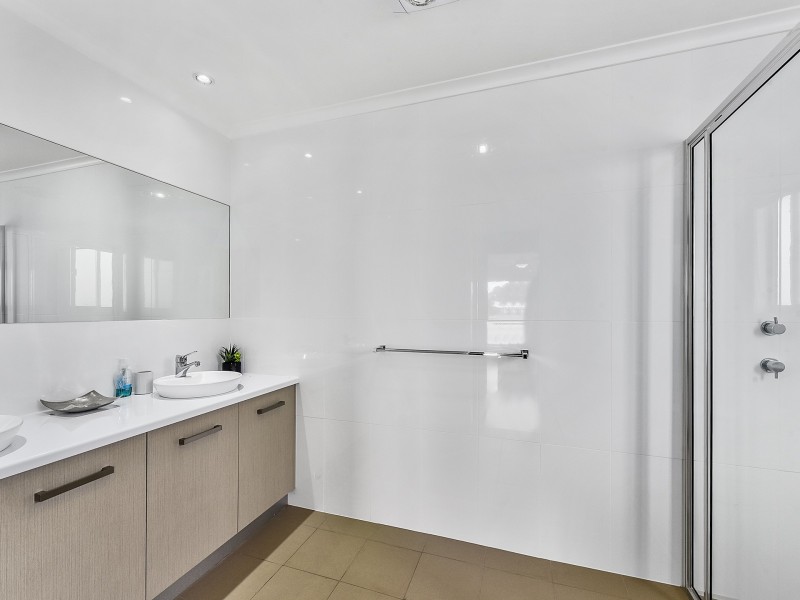 13 Sail Street, Boatswain Point SA 5275