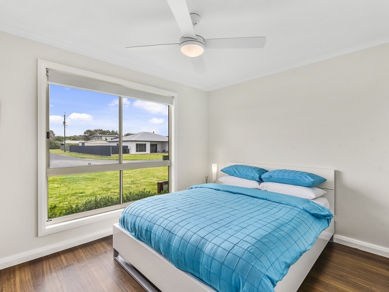13 Sail Street, Boatswain Point SA 5275