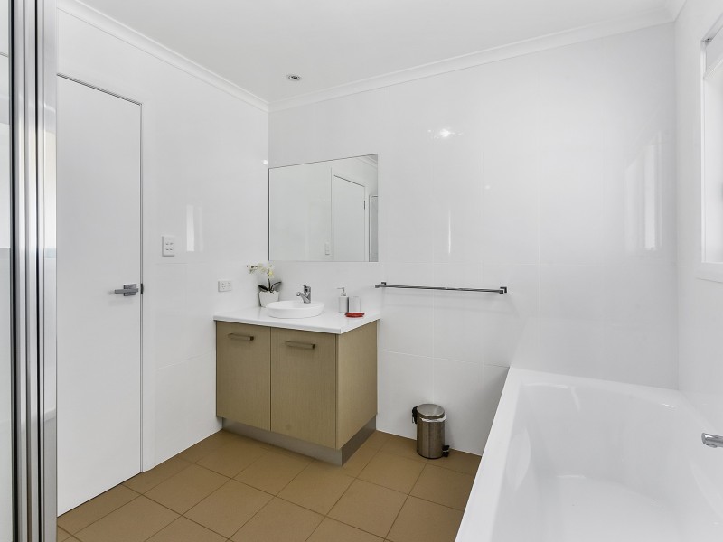 13 Sail Street, Boatswain Point SA 5275