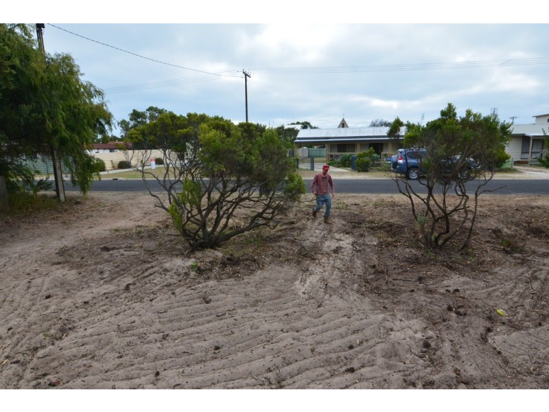 8 Powell Avenue, Robe SA 5276