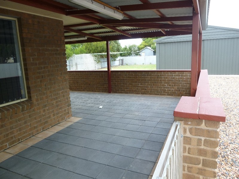 5 Strickland Street, Kingston Se SA 5275