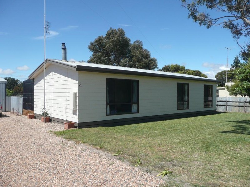 4 Clarke Street, Kingston Se SA 5275