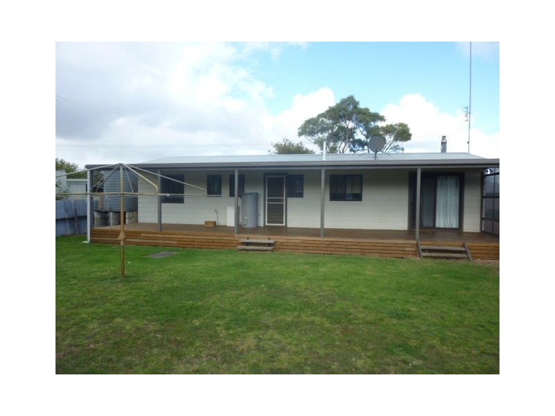 4 Clarke Street, Kingston Se SA 5275