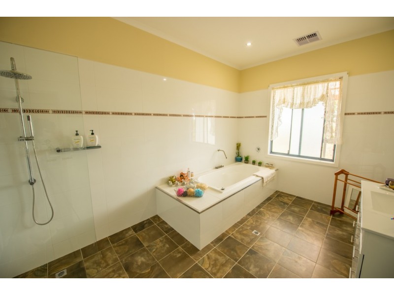 4 Wrights Road, Kingston Se SA 5275