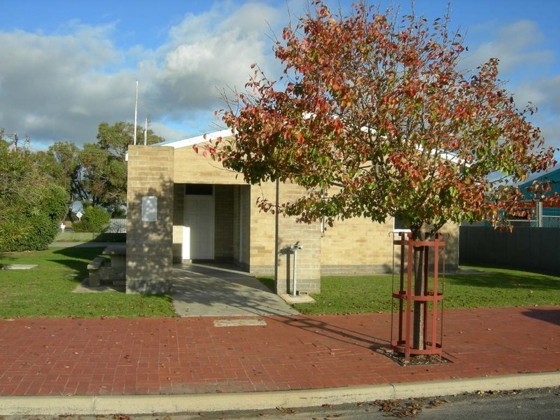 Lot 128, 2 Strickland Street, Kingston Se SA 5275