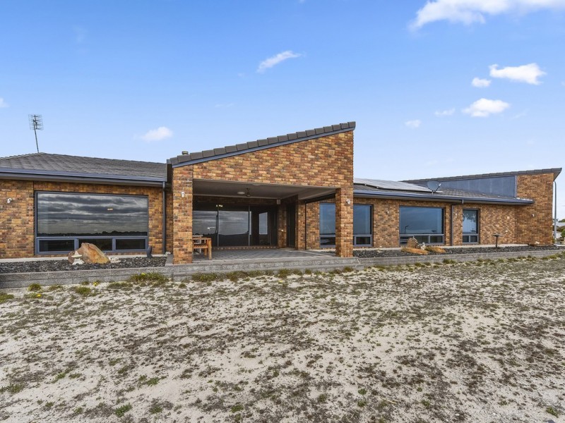 27 Cameron Street, Kingston Se SA 5275