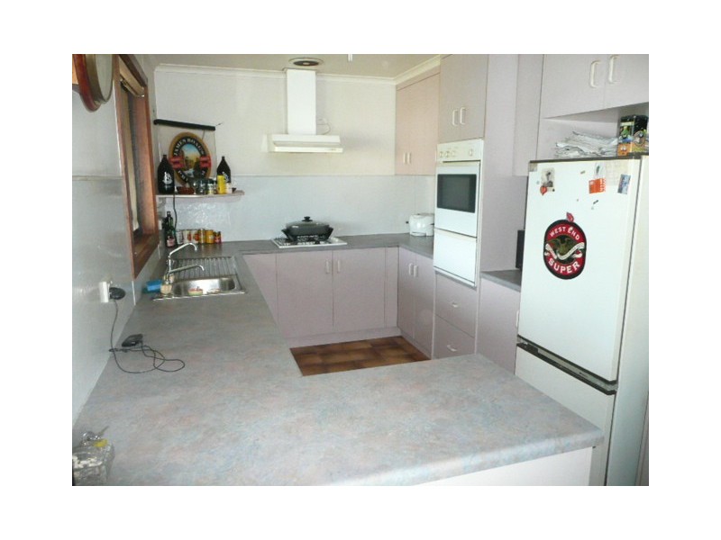 4 Clarke Street, Kingston Se SA 5275