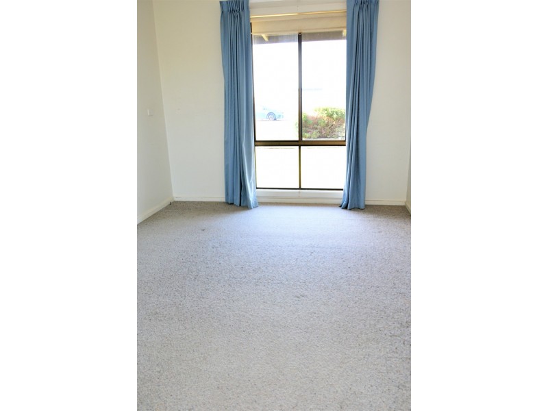 1 Strickland Street, Kingston Se SA 5275