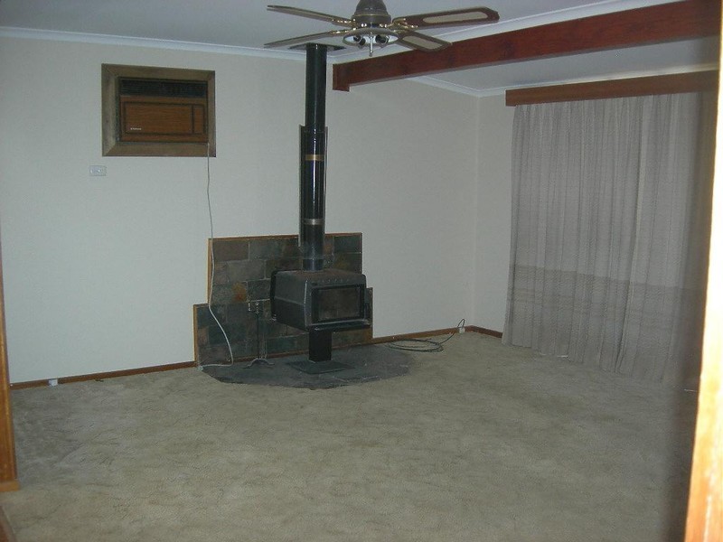 2 Fifteenth Avenue, Kingston Se SA 5275