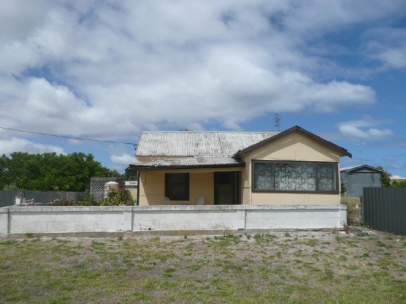 4 Little James St, Kingston Se SA 5275