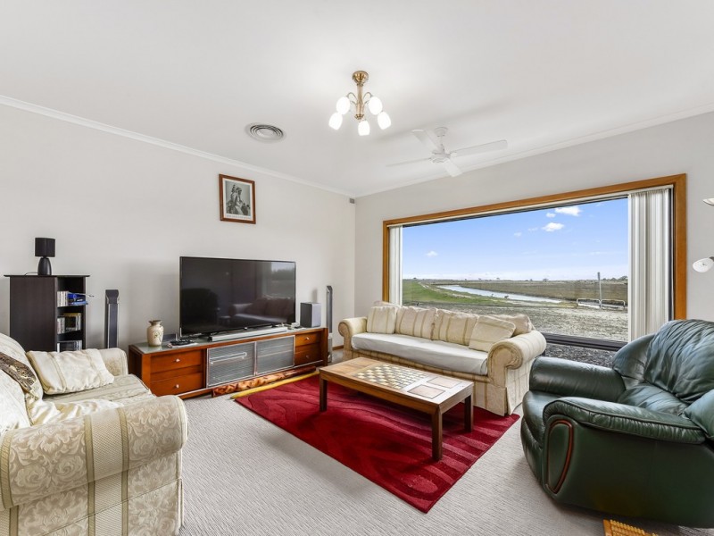 27 Cameron Street, Kingston Se SA 5275