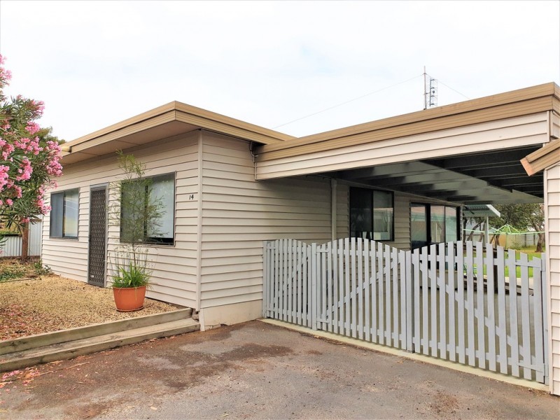 14 Harold Street, Robe SA 5276