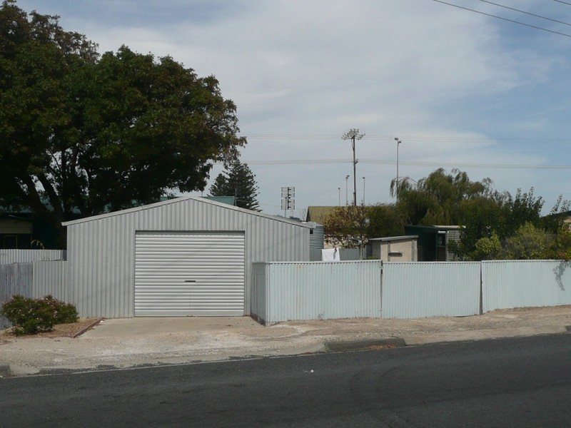 14  Cooke Street, Kingston Se SA 5275