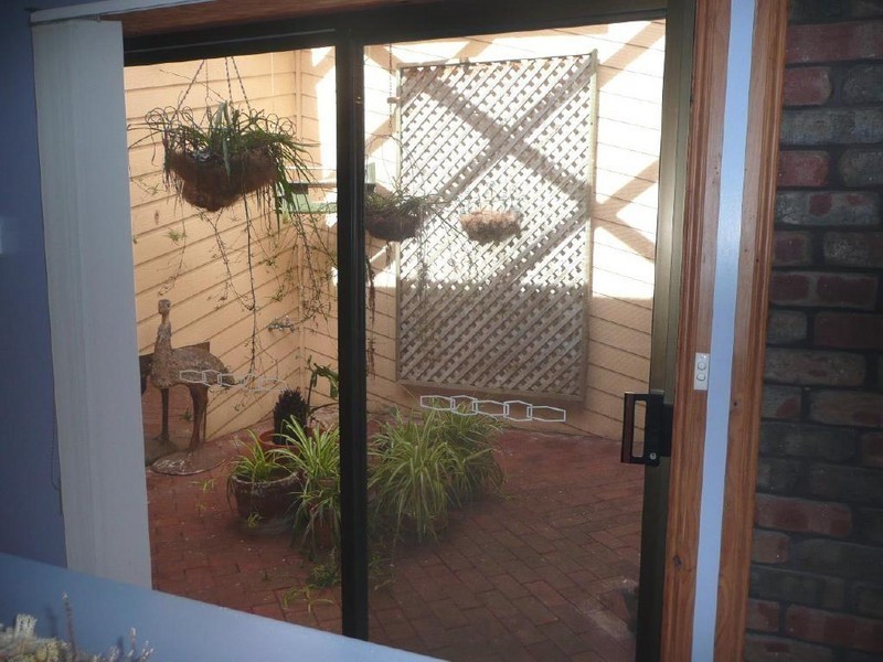 6 Young Street, Kingston Se SA 5275