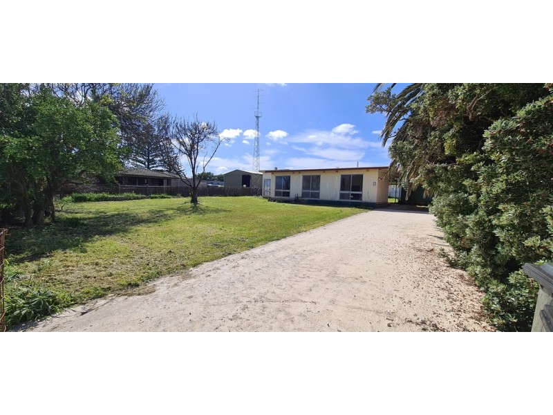 8 Young Street, Kingston Se SA 5275