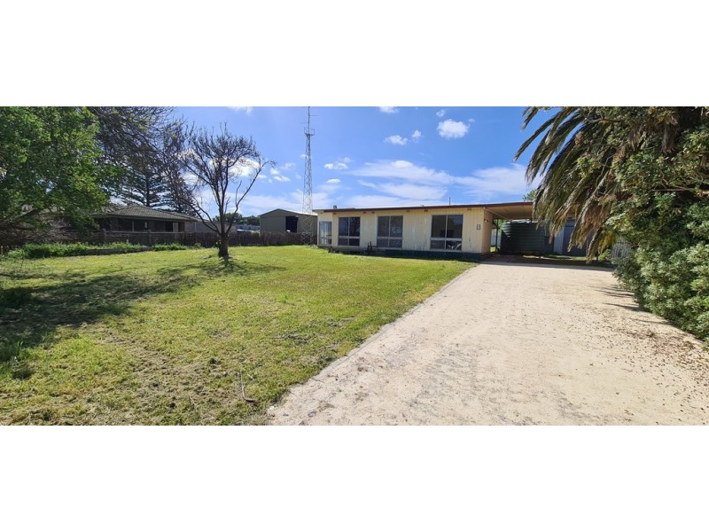 8 Young Street, Kingston Se SA 5275