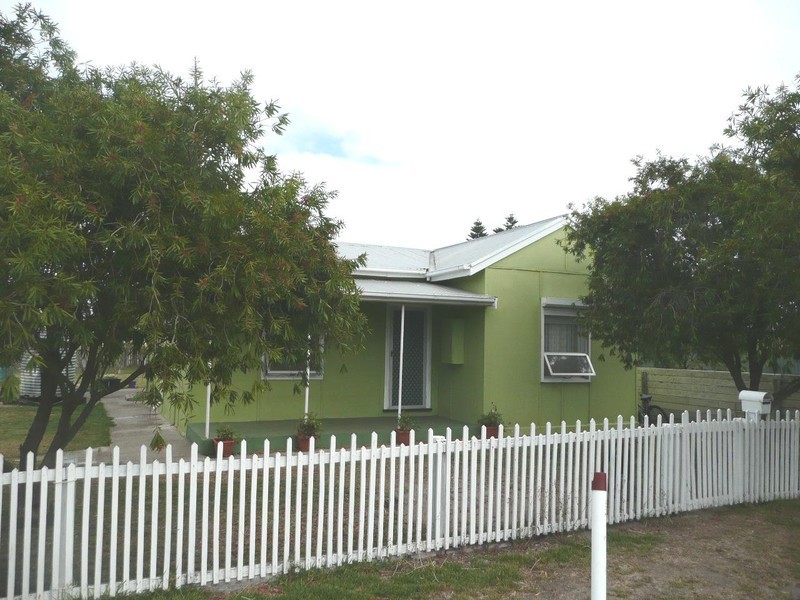 15 Dowdy Street, Kingston Se SA 5275